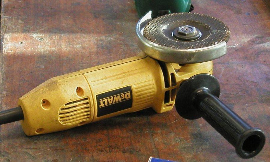 Amoladora angular 4 1/2" 850 W — imagen 1