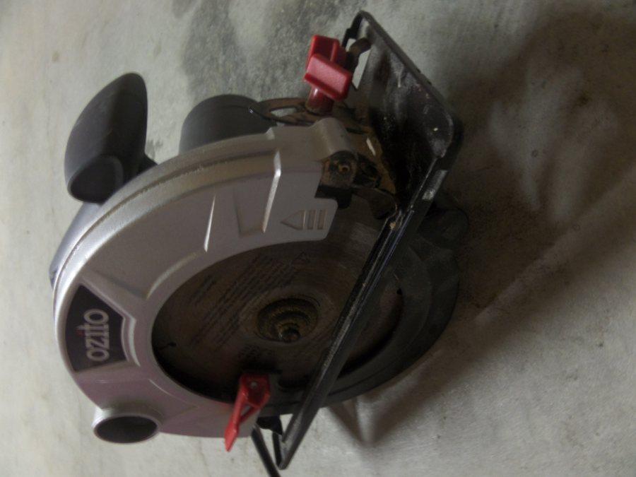 Sierra circular 7 1/4" 1500 W — imagen 1